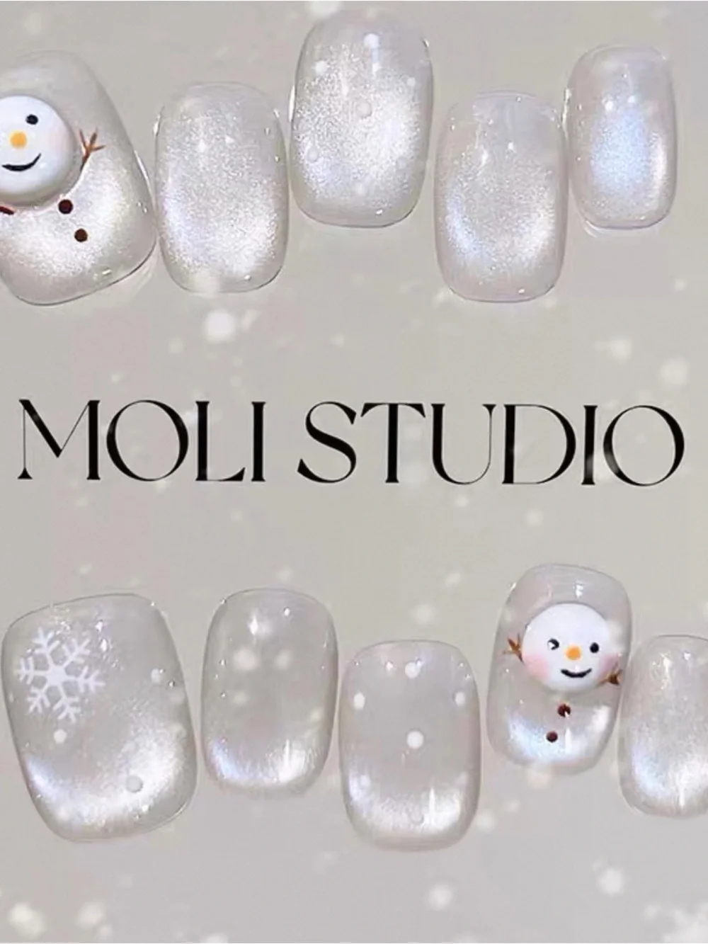 Mois Studio Pearlescent White Snowman & Snowflake Press-On Nails size S